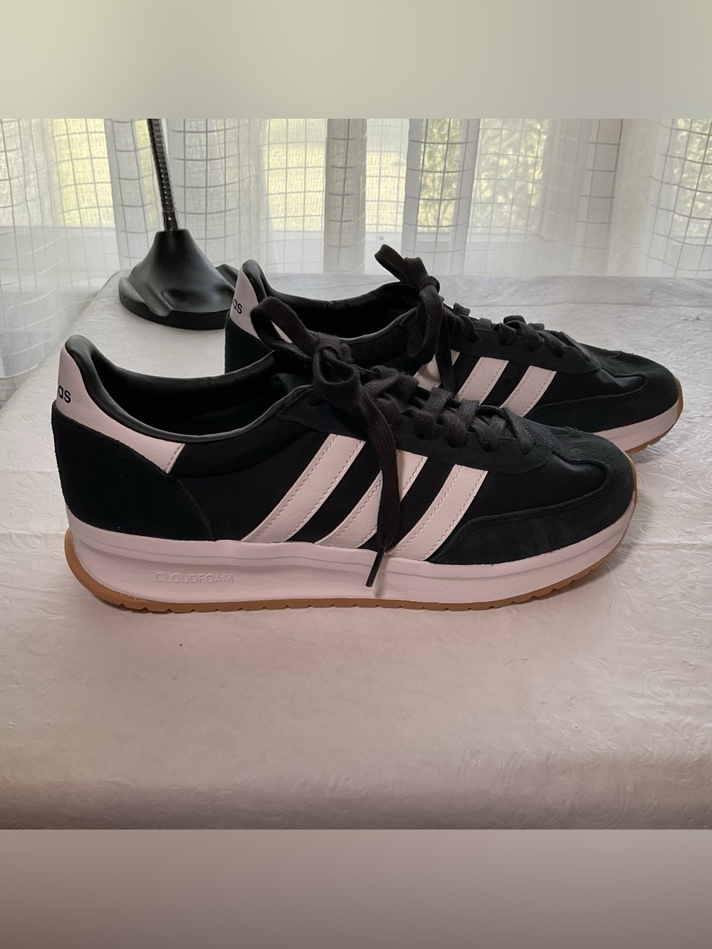 Adidas Cloud Foam Comfort Black & White Men’s Sneakers. Size 9 - Picture 3 of 8